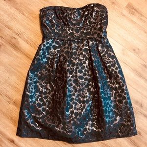 ✨Silver and black strapless BCBG dress ✨